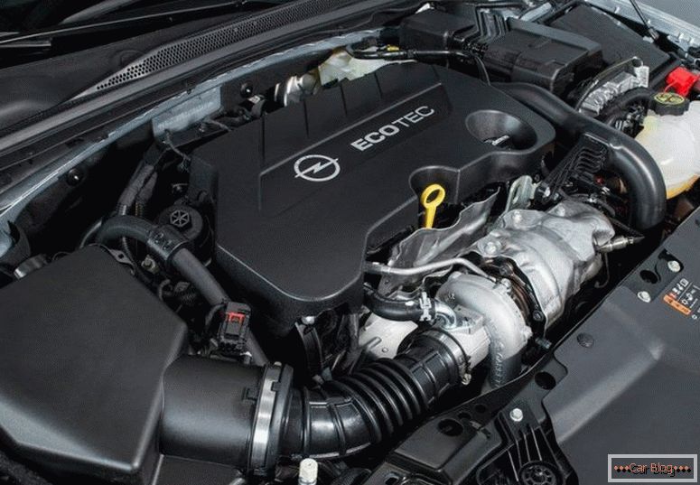 Мотор Opel Insignia
