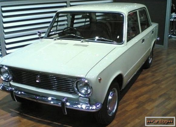 Фиат-124 1966 година