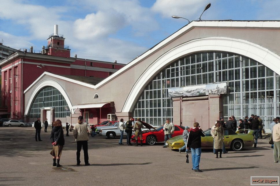 Музеј на ретро автомобили на Рогожски Вал