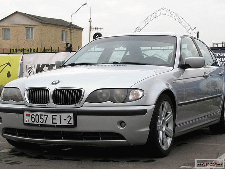 BMW 3 тело E46 користеше фотографии од автомобили
