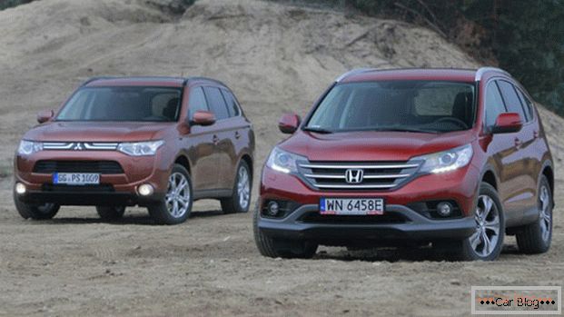 Mitsubishi Outlander и Honda CR-V - автомобили кои можат да се пофалат со значителна популарност меѓу SUVs