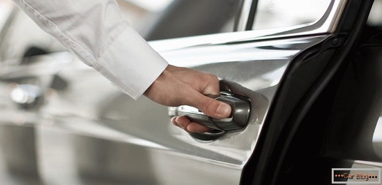 Како да го заштитиме автомобилот од кражба со свои раце