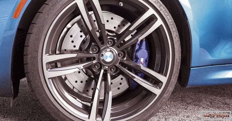 BMW M2 тркала