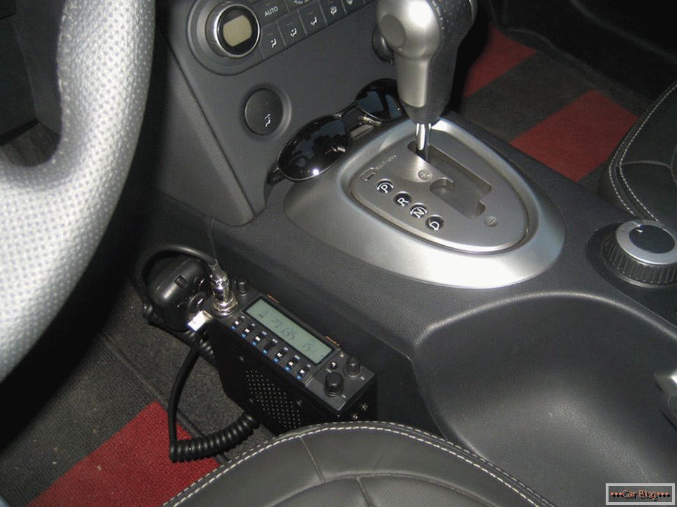 Поставување на радио во автомобилот