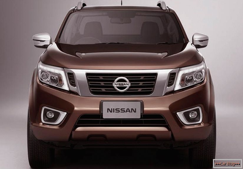 Nissan Navara 2015 ново