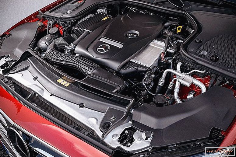 mercedes-e-класа-W213-2016-мотор