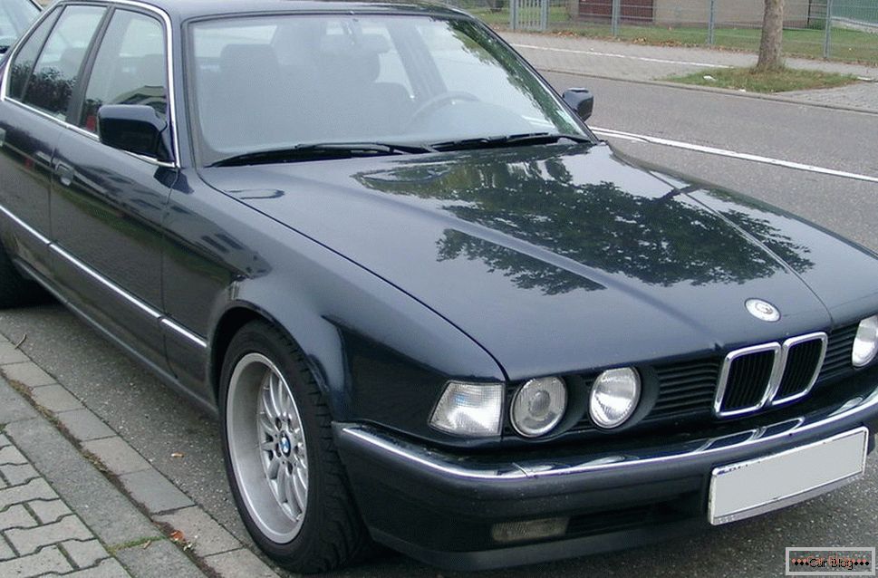 BMW 7-серија