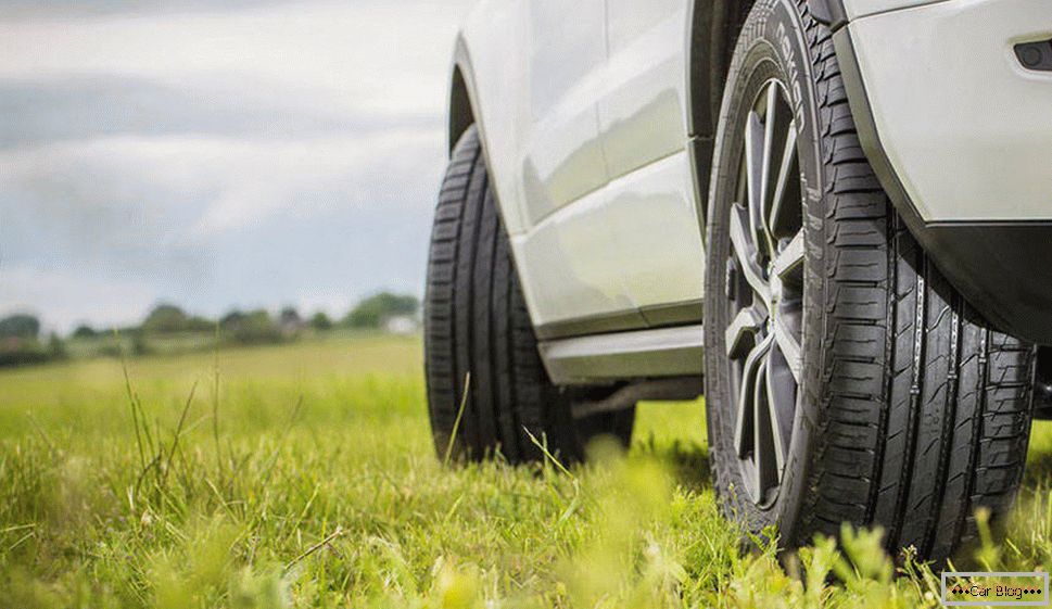Најдобрите летни гуми за SUVs