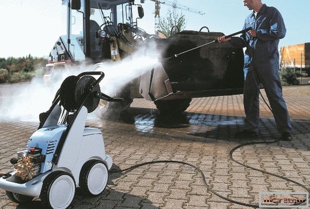 Чистење и перење возило со опрема Kranzle