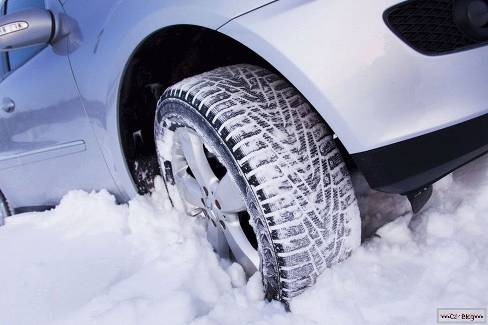 Зимски гуми за автомобили