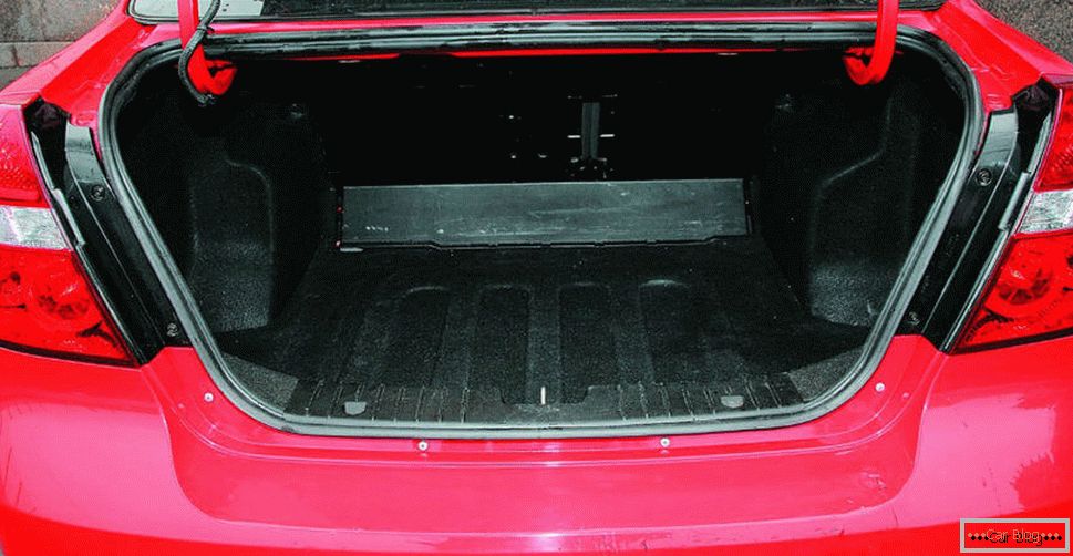Chevrolet Aveo багажниот простор