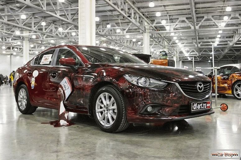 Невообичаено подесување Mazda 6